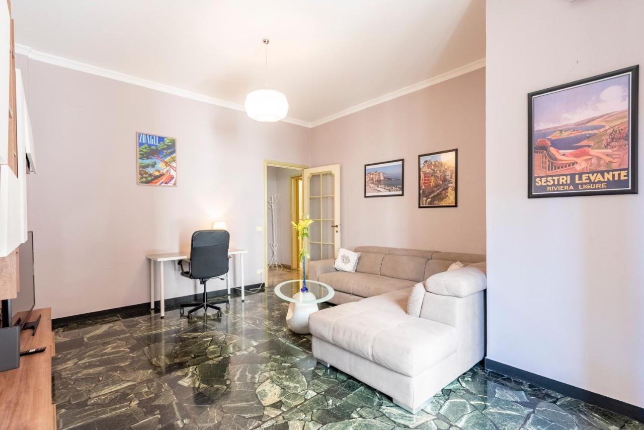 Ferienwohnung Joivy Cute Flat With Terrace Genua Exterior foto